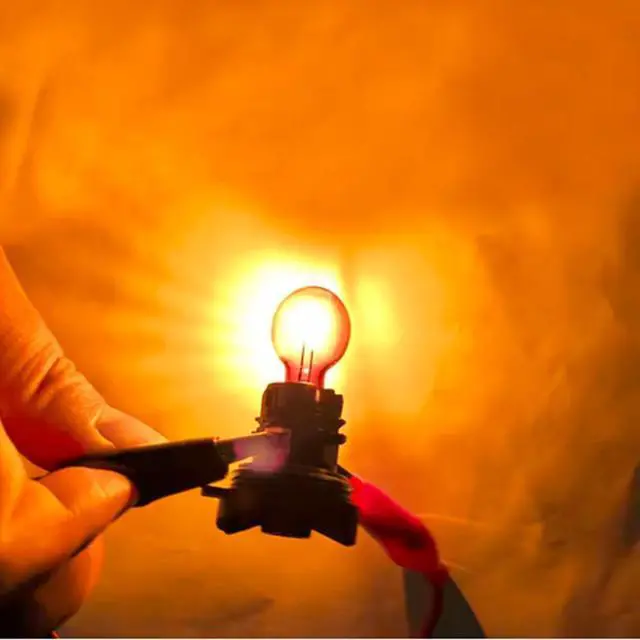 Alt view image 4 of 5 - Yingshan 2x Turn Signal Lights Amber Lamp 12V/24W PH24WY For Citroen C5 Peugeot 3008 5008