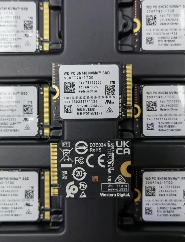 SN740 1TB SSD M.2 2230 NVMe PCIe Gen 4x4 SSD for Microsoft Surface