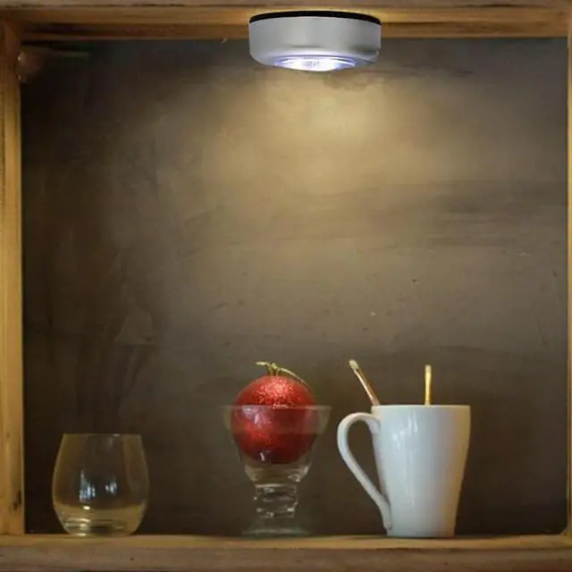 Alt view image 2 of 2 - Batterij Aangedreven Wandlamp Zelfklevende Cordless Stick Tap Kledingkast Slaapkamer Licht Lamp Auto Plafond Night Lights