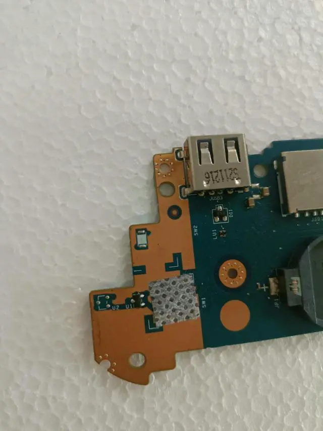 Alt view image 2 of 4 - USB SD CMOS Board for Inspiron 15 5593 5493 3401 3501 FDI45 LS-G718P 05PJRM