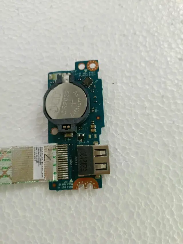 Alt view image 3 of 4 - For Inspiron 3482 3581 15-3000 3583 3593 3590 P75F 3780 3793 P35E Laptop USB Card Reader Board W Cable LS-G711P Notebook