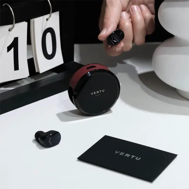 Alt view image 6 of 6 - VERTU Wireless Charger for iVERTU Metavertu Web3 Phone Vertu Live TWS True Earbud
