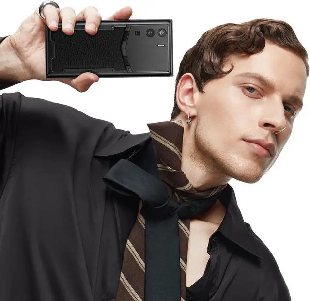 Alt view image 3 of 6 - VERTU METAVERTU Calf Leather Web3 Cell Phone 5G Unlocked Smartphone with Dual Sim 64MP Camera 12G RAM + 512G ROM Storage Craft Jade Black