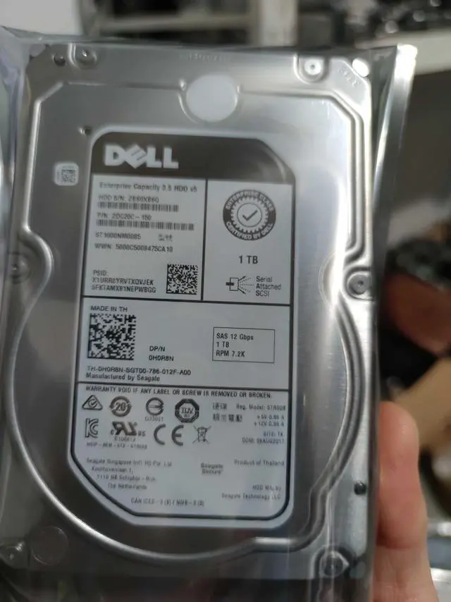 Main image of Dell H0R8N 1TB 7.2K SAS 3.5" 12G HDD Hard Drive - ST1000NM0085 Hard Drive HDD