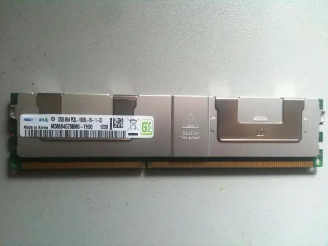 Main image of M386B4G70BM0-YH90 32G 1333 REG 4RX4 PC3L-10600L memory stick