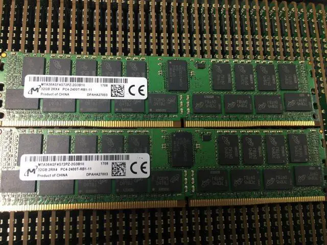 Main image of Spotlight 32G 2RX4 PC4-2400T REG ECC memory MTA36ASF4G72PZ-2G3B1II memory