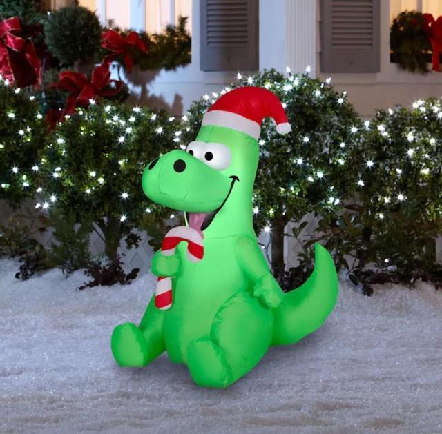 Holiday Living 3.5-ft Lighted Yeti Christmas Inflatable 