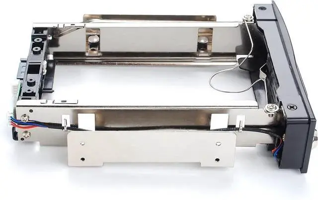 Alt view image 5 of 7 - 5.25in Trayless HotSwap Mobile Rack for 3.5in SATA HDD, Internal Backplane Enclosure with Lock, LED Indicator & SATA Power Cable