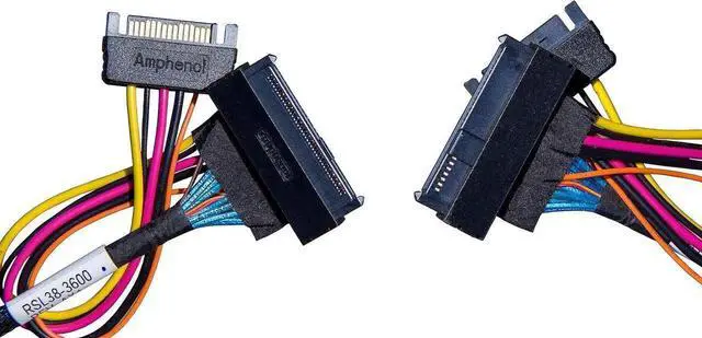 Alt view image 6 of 6 - CBL-SAST-0956 OCuLink 4X to U.2 NVMe Cable, SFF-8611 to SFF-8639 with Power, 100cm