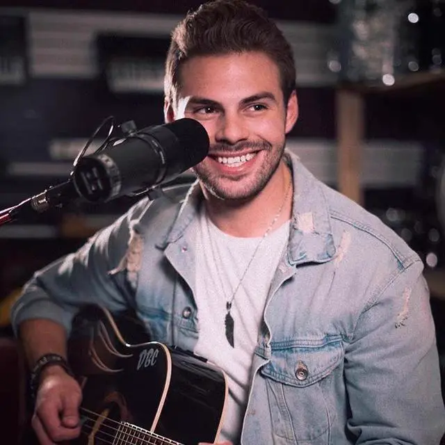 Alt view image 4 of 4 - SM7DB Wired Professional Dynamic Recording Live Microphone With Built-in SM7B Upgrade Version