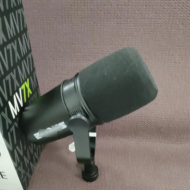 Alt view image 3 of 5 - MV7X Wired Microphone - Live Streaming Game Commentary Recording and Voice Acting for Hosts - Dynamic Moving Coil Microphone