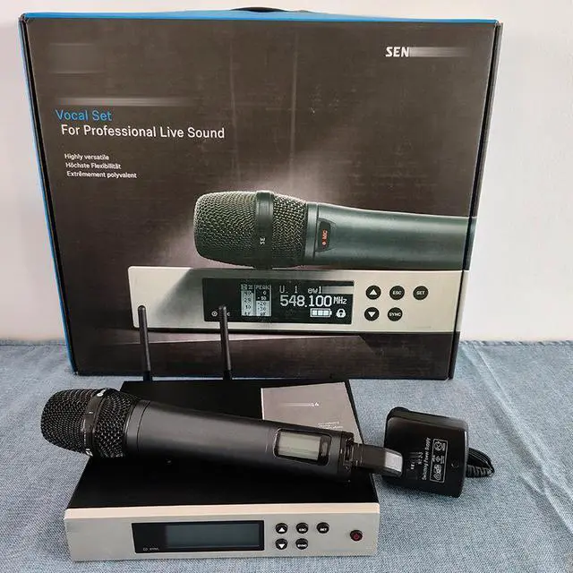 Alt view image 2 of 4 - Wireless microphone EW100 G4-835 - one-to-one stage performance singing KTV wedding microphone British standard plug