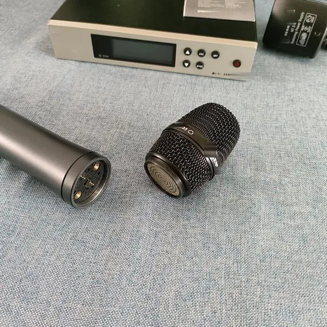 Alt view image 4 of 4 - Wireless microphone EW100 G4-835 - one-to-one stage performance singing KTV wedding microphone British standard plug