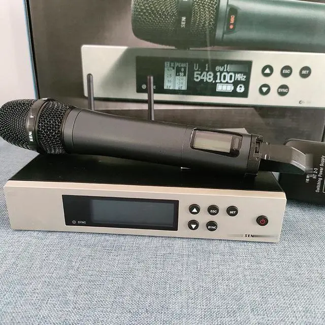 Alt view image 3 of 4 - Wireless microphone EW100 G4-835 - one-to-one stage performance singing KTV wedding microphone British standard plug