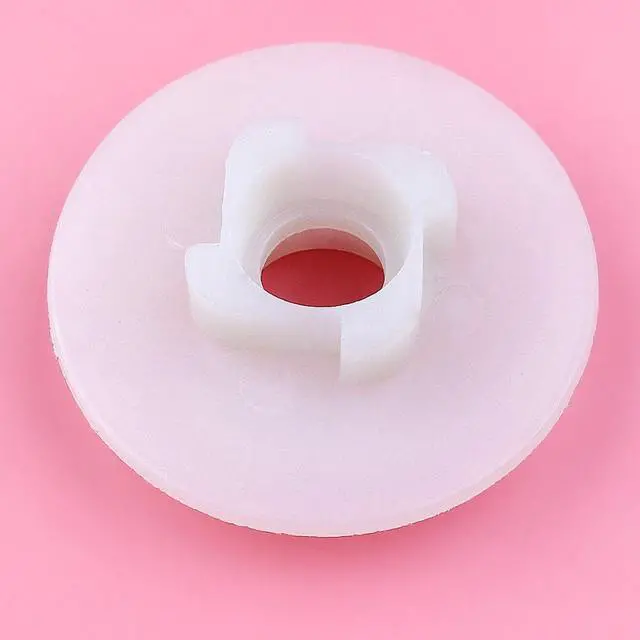 Main image of Small Type Easy Starter Pull Pulley For Chinese Chainsaw 5800 5200 4500 58cc 52cc 45cc Replacement Spare Parts