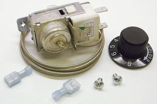 Alt view image 5 of 5 - TRUE - 800393 800306 Temperature Control Kit - 831932, 461387 Refrigerator Parts Thermostat. Genuine OEM Replacement Part with Gladwise Sticker.