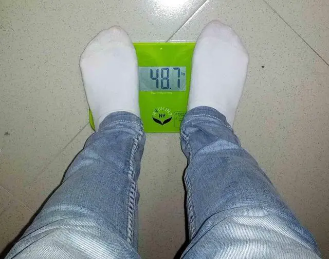 Alt view image 6 of 6 - NewlineNY Auto Step On Super Mini Travel Bathroom Scale, 5.25" x 8.5" SBB0638SM: Black