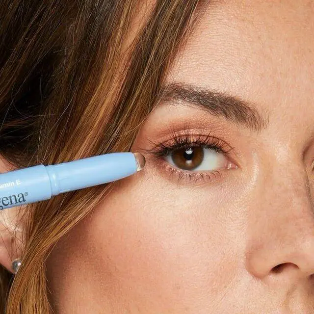 Alt view image 2 of 2 - NEUTROGENA MAKEUP REMOVER ERASER STICK