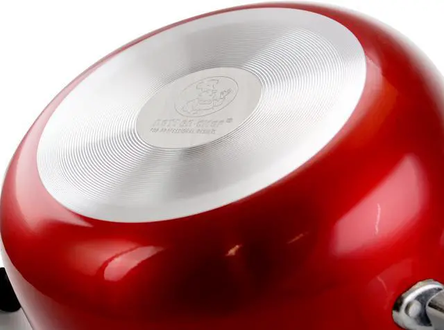 Alt view image 4 of 6 - Better Chef 8-Quart Aluminum Dutch Oven