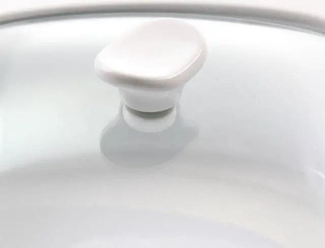 Alt view image 5 of 7 - Gibson Elite Gracious Dining 1.9 Quart Stoneware Casserole in White with Glass Lid