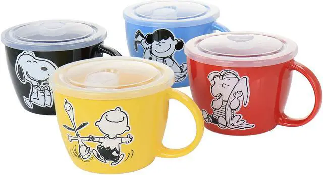 Main image of Gibson Peanuts 70th Anniversary 4 Piece Stoneware 23.5oz Soup Bowl Set with Vented Lids in Assorted Colors