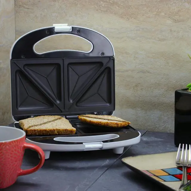 Alt view image 4 of 8 - Better Chef Panini Grill/Contact Grill Sandwich Maker, White IM-285W