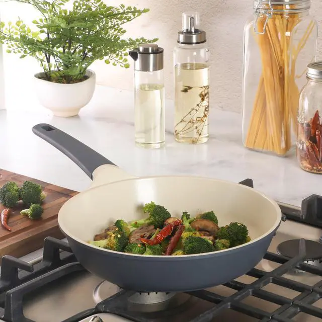 Alt view image 4 of 4 - Oster Rooney 12 Inch Ceramic Nonstick Cast Aluminum Frying Pan in Grey