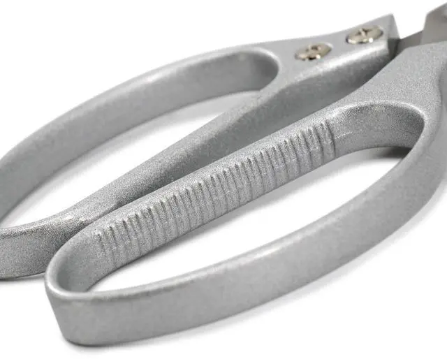 Alt view image 5 of 6 - Oster Baldwin Heavy Duty 8.5 Inch Stainless Steel Multi-Purpose Scissors