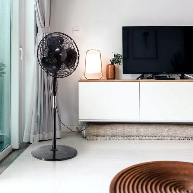 Alt view image 7 of 7 - Vie Air 16 Inch 3 Speed Oscillating Stand Fan with Remote Control in Black