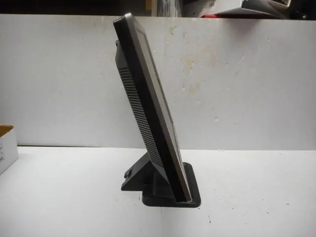 Alt view image 3 of 7 - Hp Compaq 19" Computer Monitor Model Le1911 With Power Supply & Vga Cord