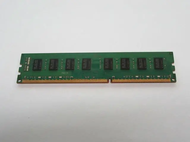Alt view image 3 of 3 - 4Gb (1-Stick) M378b5273ch0-Ck0 Pc3-12800 Ddr3 1600 Desktop Pc Memory Ram