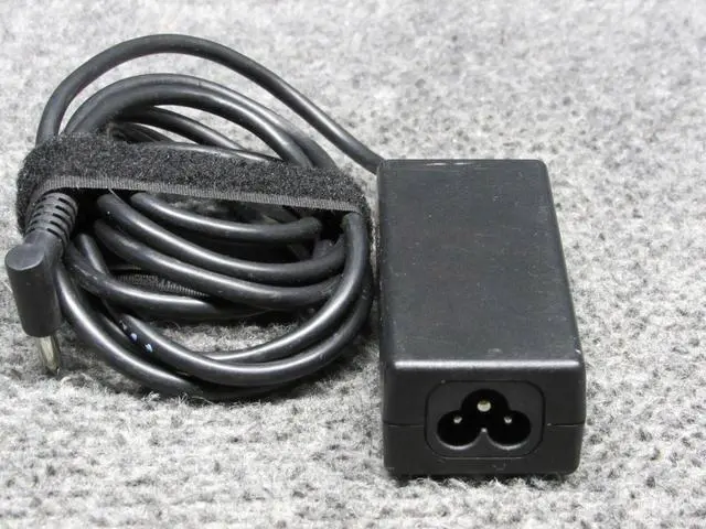 Alt view image 2 of 3 - Hp 45W Hstnn-Ca40 Laptop Ac Power Adapter 854054-002 19.5V 2.31A 741727-001