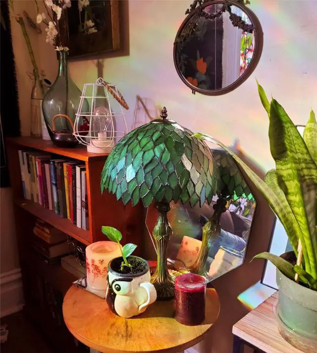 Alt view image 4 of 7 - Tiffany Style Bedside Lamp Green Wisteria Stained Glass Nightstand Reading Desk Light 18 Inches Decor Bedroom Living Room Home Office (LED Bulb Included)