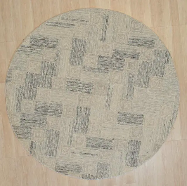 Alt view image 2 of 4 - Hand-Tufted Wool Multi-Colored Gray Transitional Geometric Modern Tufted Rug, Made in India