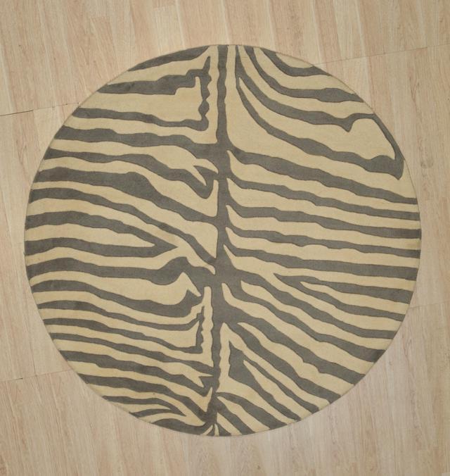 Alt view image 2 of 5 - Hand-Tufted Wool Round Gray Transitional Stripe Modern Tufted Rug, Made in India