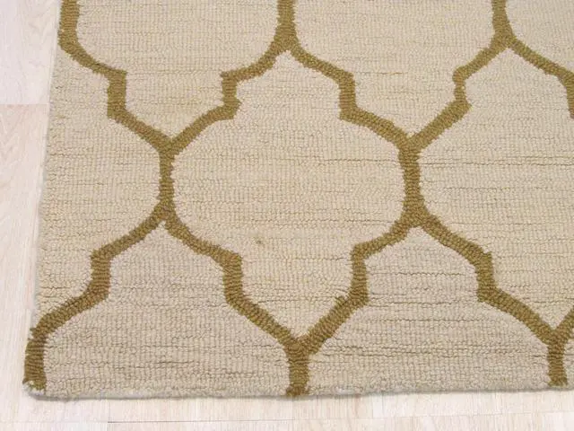 Alt view image 3 of 5 - Hand-Tufted Wool Light Beige Traditional Trellis Moroccan Rug, Made in India - Traditional Trellis Moroccan