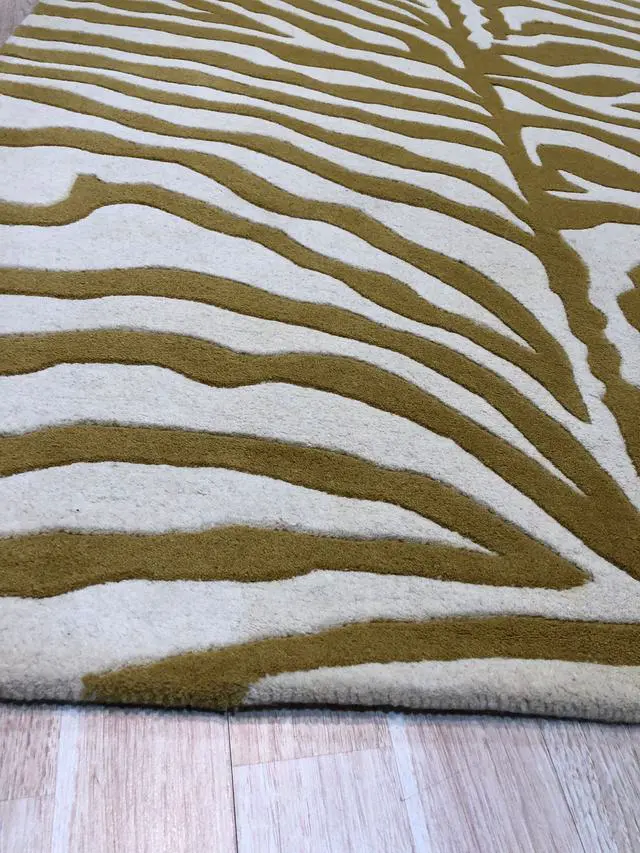 Alt view image 5 of 5 - Hand-Tufted Wool GOLD Transitional Stripe Modern Tufted Rug, Made in India