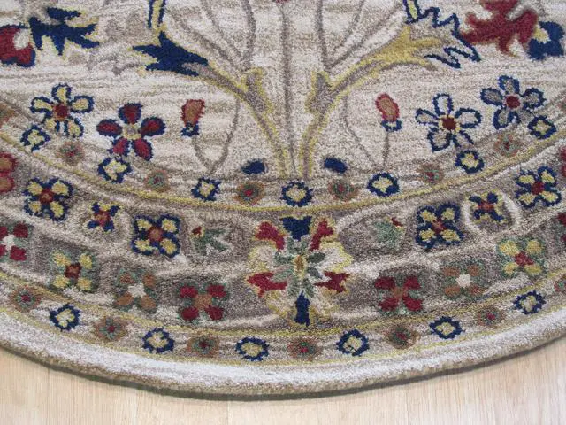 Alt view image 3 of 5 - EORC OT31IV4X4R Hand-tufted Wool Morris Rug, 4' Round, Ivory