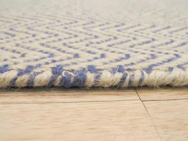 Alt view image 4 of 4 - Hand-Tufted Wool Ivory Transitional Chevron Chevron Rug, Made in India