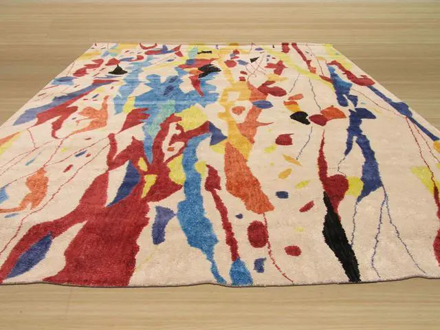 Alt view image 3 of 3 - Hand-Tufted Viscose Ivory Contemporary Abstract Bamboo Picaso Rug, Made in India