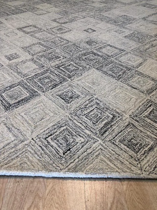 Alt view image 5 of 5 - Hand-Tufted Wool Multi-Colored Gray Transitional Geometric Modern Tufted Rug, Made in India