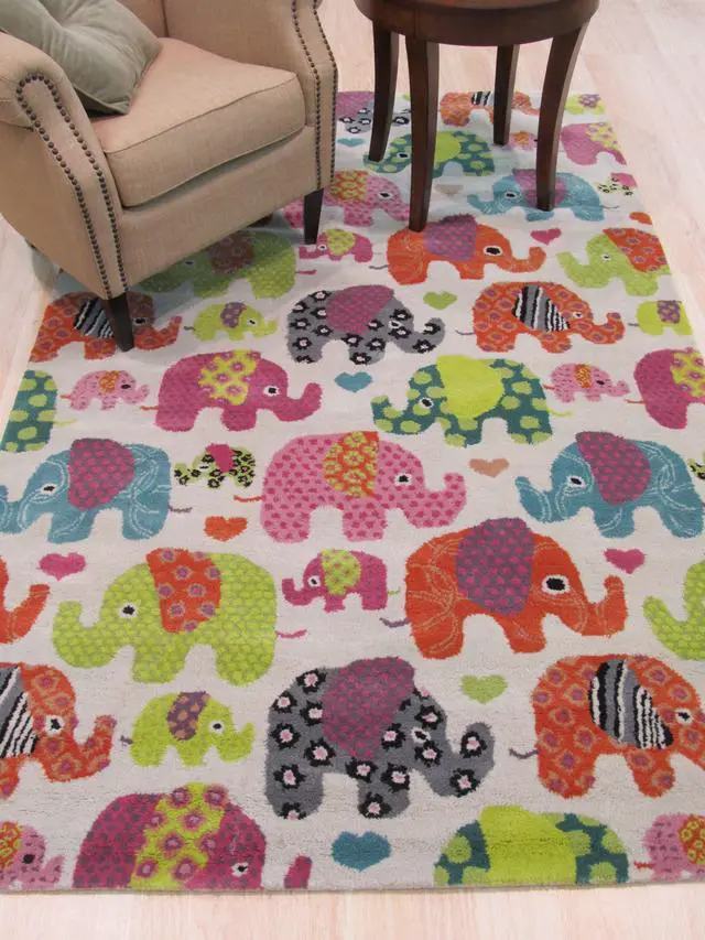 Alt view image 5 of 5 - Hand-Tufted Wool Ivory Transitional Kid's Kid's Elephant Rug, Made in India