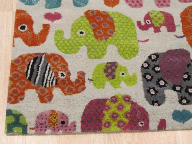 Alt view image 3 of 5 - Hand-Tufted Wool Ivory Transitional Kid's Kid's Elephant Rug, Made in India