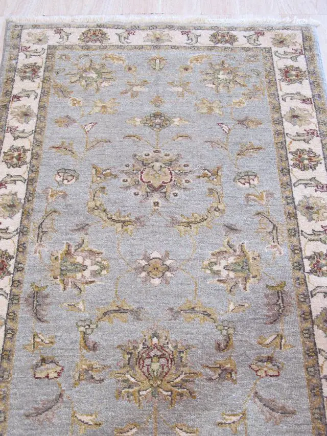 Alt view image 4 of 5 - Gray/blue/Green Hand Knotted Wool Traditional Oriental Agra Rug, Made in India