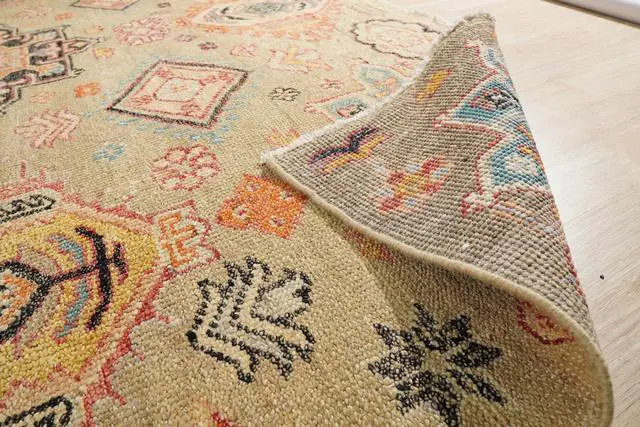 Alt view image 4 of 6 - Hand-Knotted Wool Ivory Classic Traditional Heriz Serapi Bakhshish Rug, Made in India