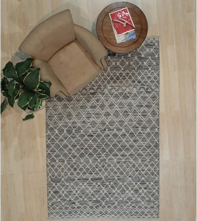 Alt view image 4 of 5 - Handwoven Wool Black Contemporary Geometric Punja Kilim Rug, Made in India