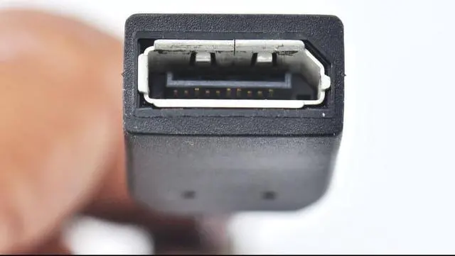 Alt view image 4 of 5 - 703216-001 | SP 708463-001 For HP Mini Display Port (DP) to Display Port cable