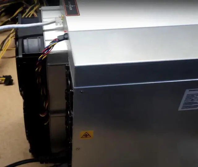 Alt view image 5 of 7 - Antminer L7 9050mh Scrypt Algorithm Asicr L7 9.05gh L7 Dogecoin/LTC Mining Master