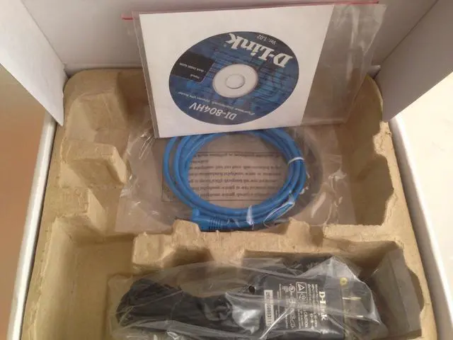 Alt view image 3 of 3 - D-Link 4-Port Broadband VPN Router (DI-804HV)