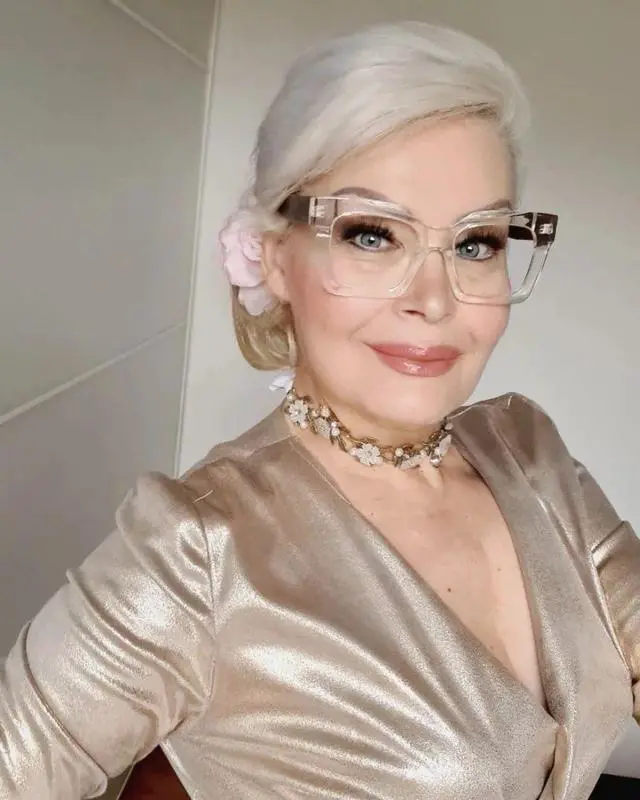 Alt view image 3 of 5 - VOOGLAM Stylish Square Blue Light Reading Glasses For Women Men Anti Eyestrain Dry Eyes Readers Pacheco 1.5 Reading Glasses